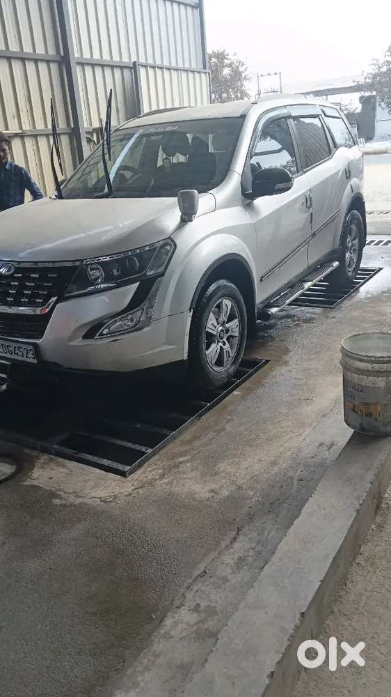 Mahindra Xuv 500 W6 Mh Reg