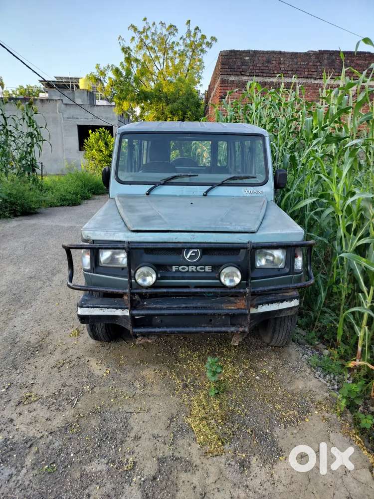 Force Motors Trax Cruiser 2011