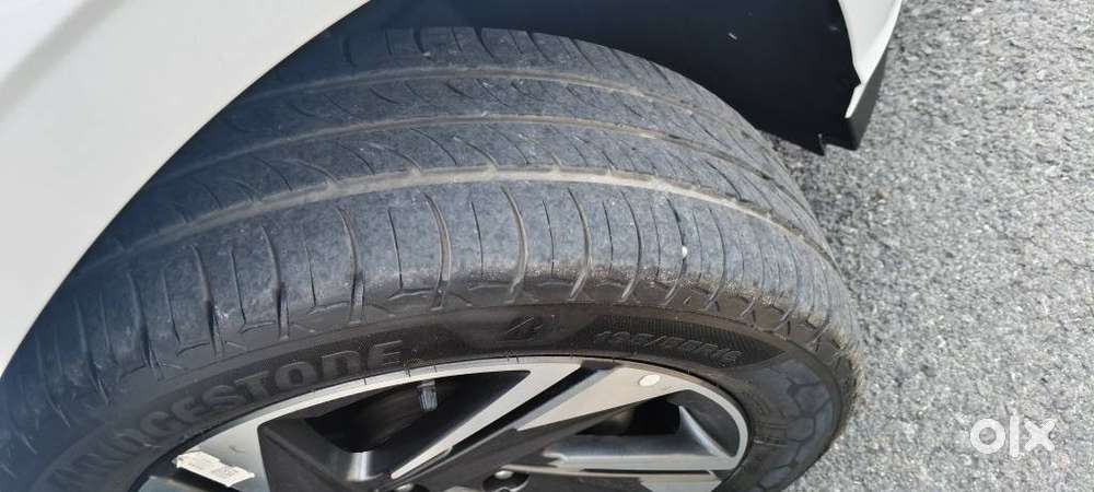 Hyundai New I20 1.2 Asta (o) Ivt, 2023, Petrol