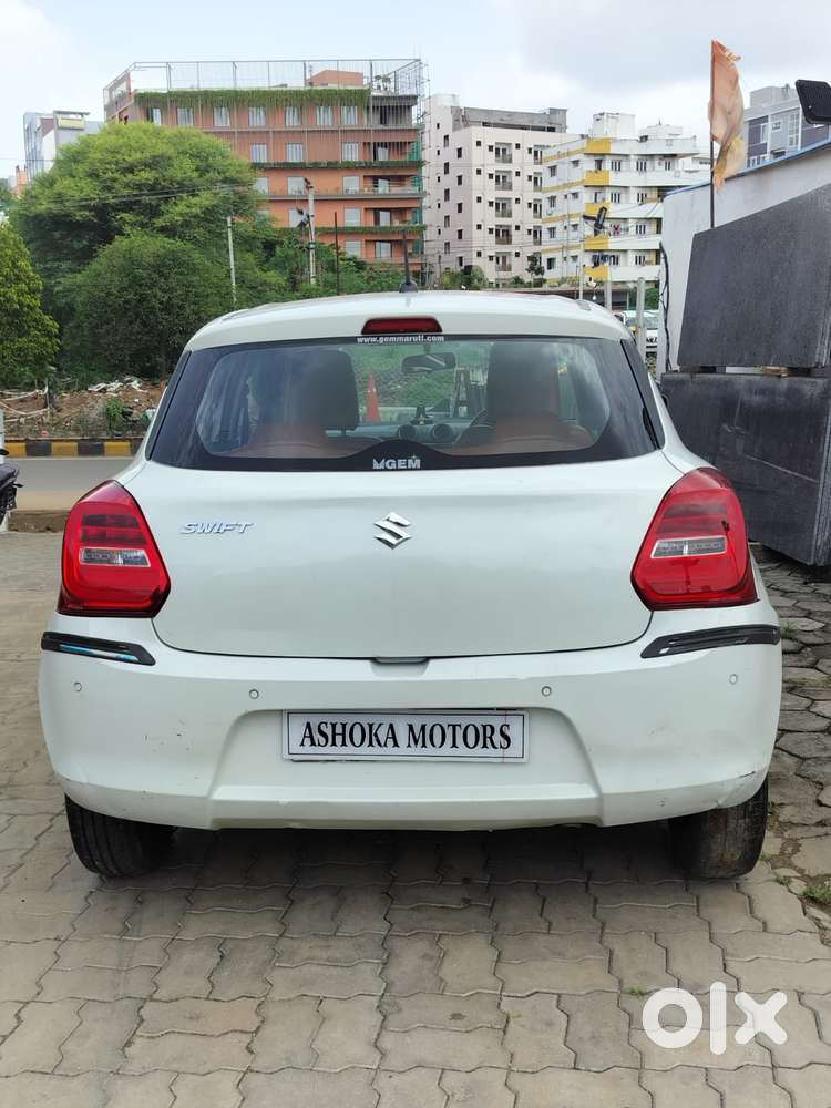 Maruti Suzuki Swift 1.2 Vxi (o), 2022, Petrol