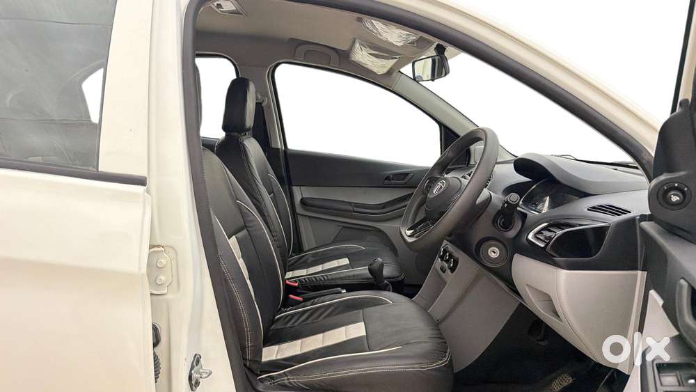 Tata Tiago 1.2 Revotron Xt Option, 2023, Petrol