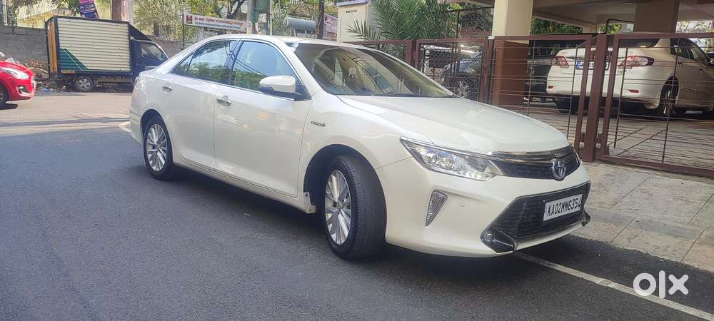 Toyota Camry Hybrid, 2017, Petrol