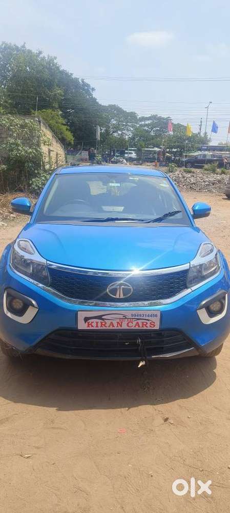 Tata Nexon 1.5 Revotorq Xm (s), 2018, Petrol