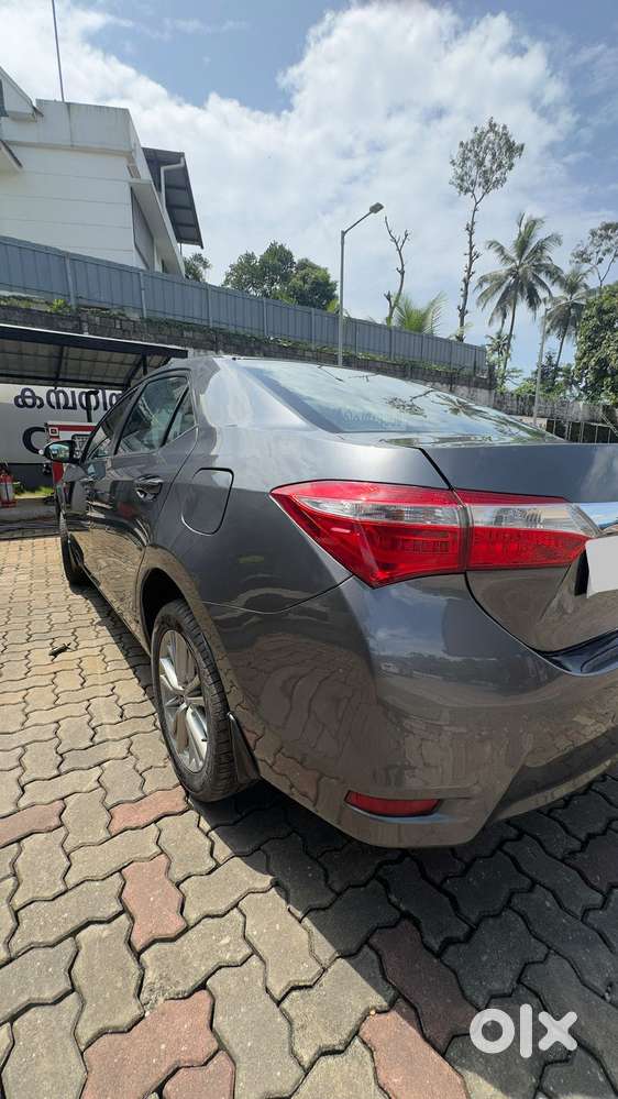 Toyota Corolla Altis Vl At, 2015, Petrol