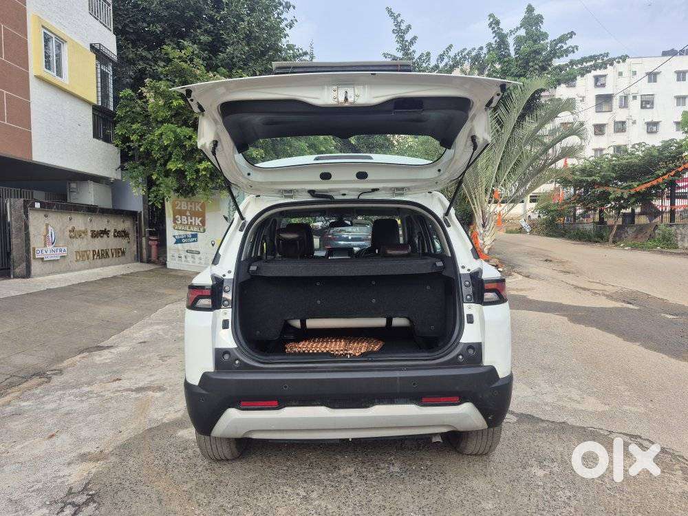 Maruti Suzuki Brezza Zxi S-cng, 2024, Cng & Hybrids