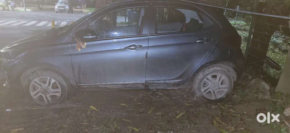 Tata Tiago 1.2 Revotron 2025 December Manufacture