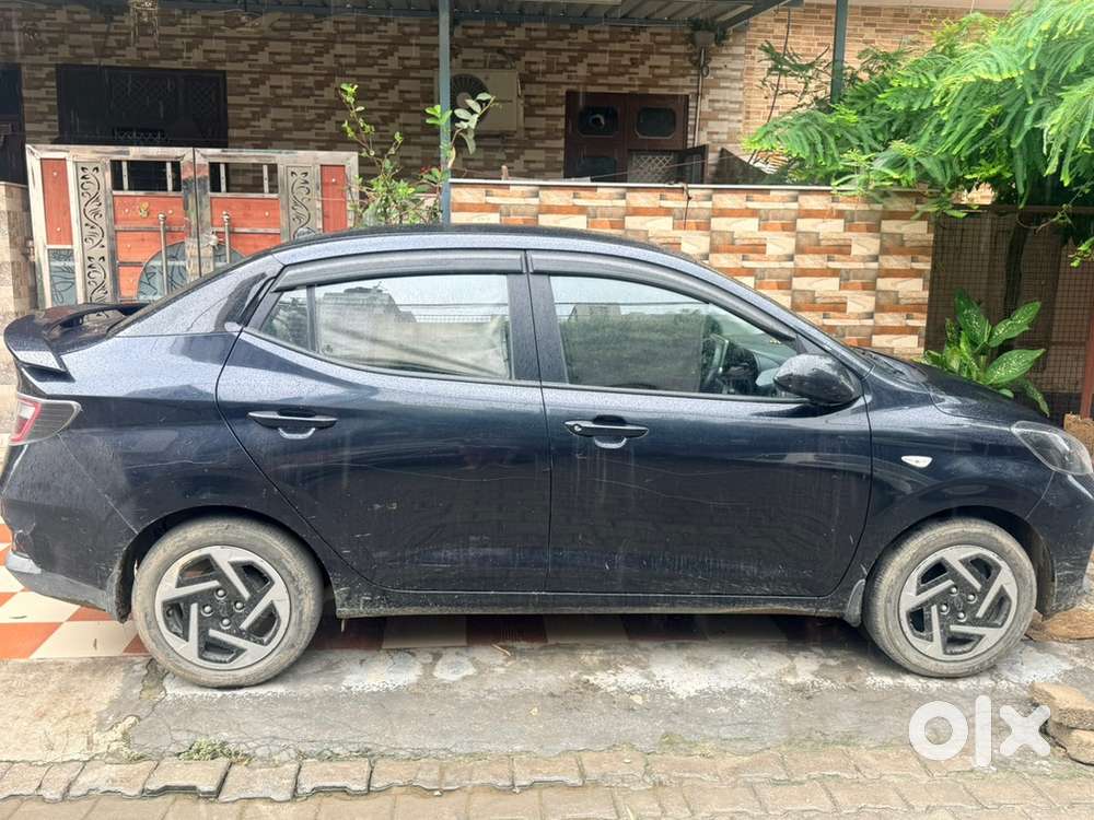 Hyundai Aura 2024 Cng & Hybrids Well Maintained