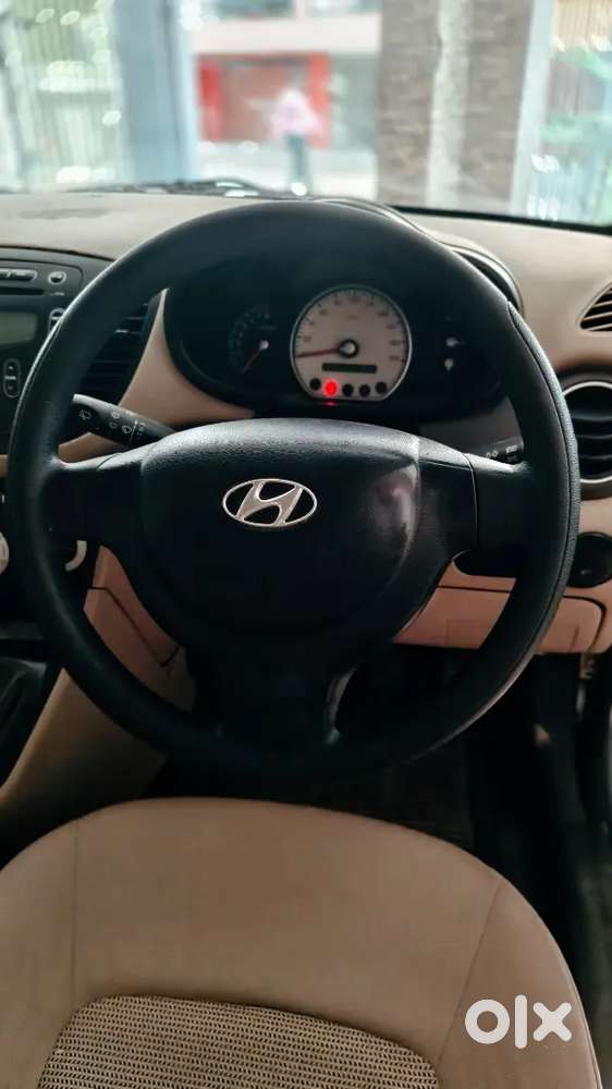 Hyundai I10 Sportz 2010 Petrol Manual 2032 Paper Ok