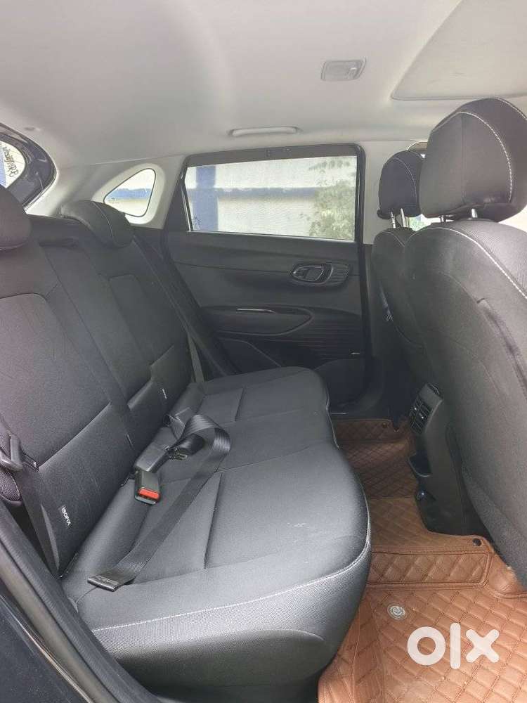 Hyundai I20 Asta (o) 1.2 Mt, 2022, Petrol