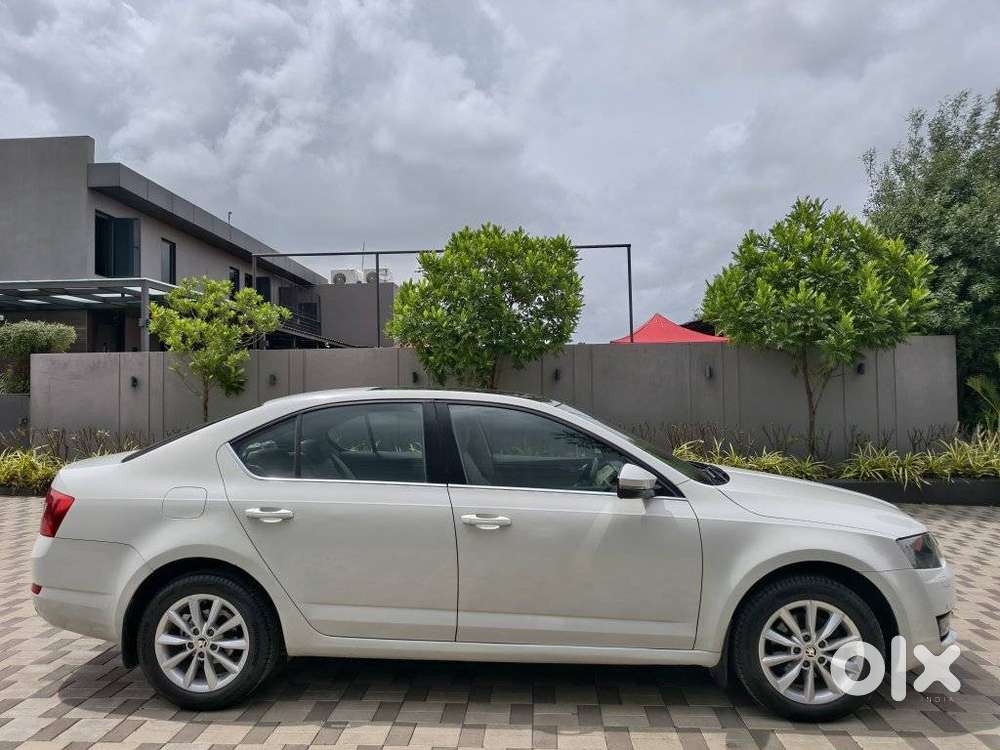 Skoda Octavia Elegance 2.0 Tdi At, 2015, Diesel