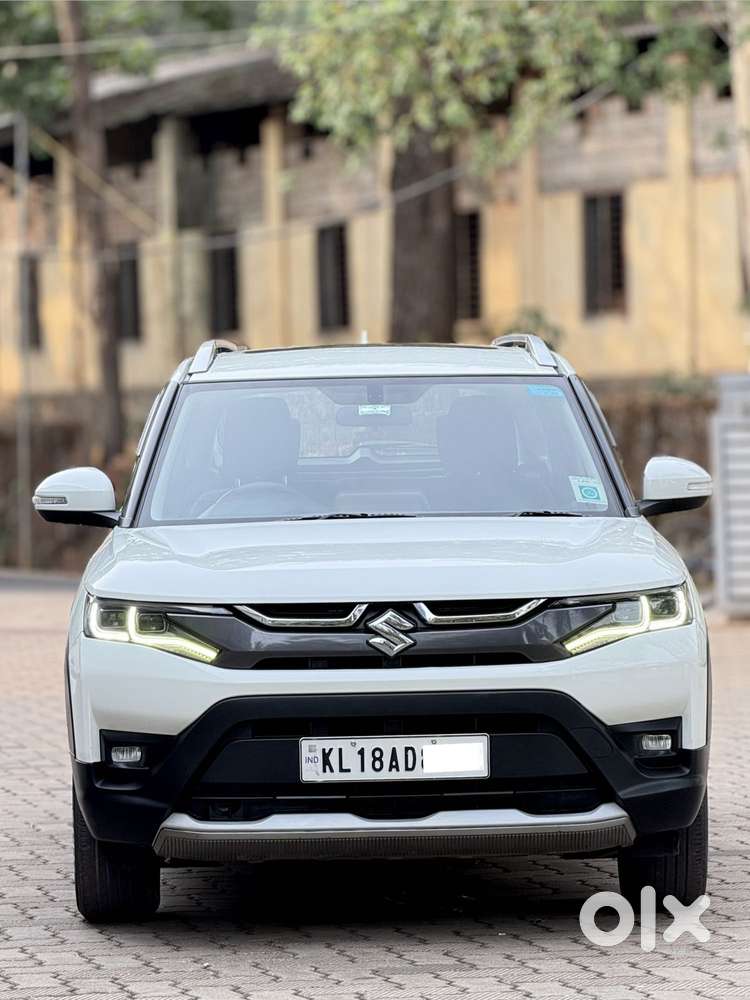 Maruti Suzuki Brezza 1.5 Zxi Smart Hybrid, 2023, Petrol