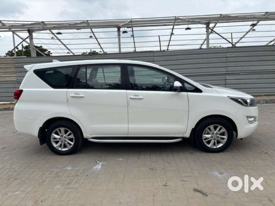 Toyota Innova Crysta 2.4 G Mt 7 Str, 2020, Diesel