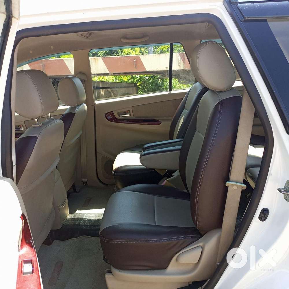 Toyota Innova 2.5 V 7 Str, 2006, Diesel