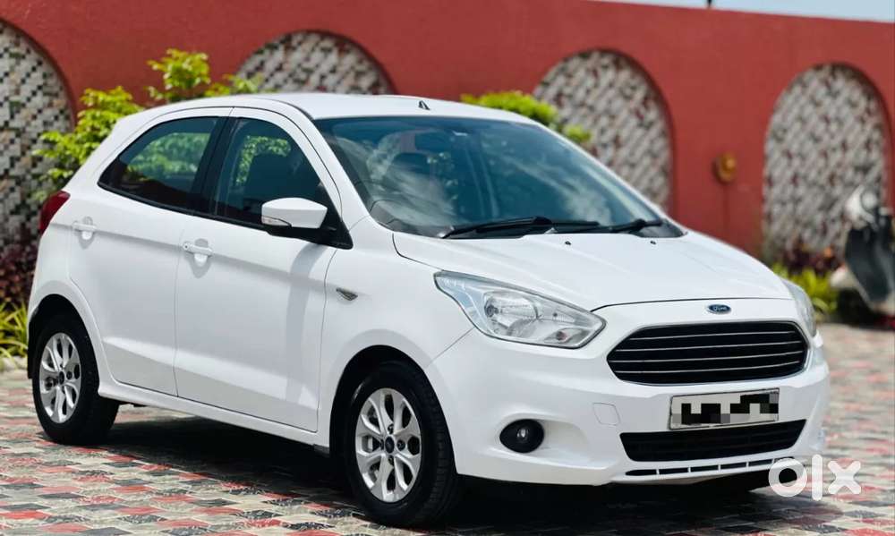 Ford Figo Titanium, 2016, Petrol
