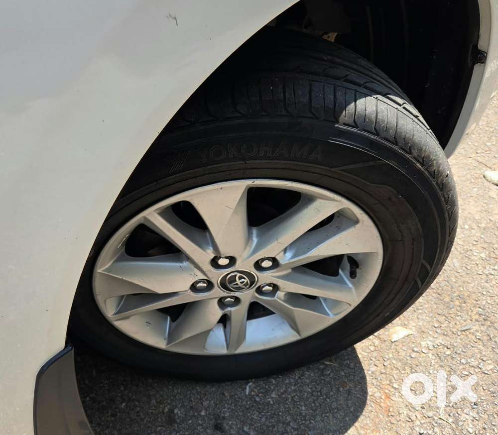 Toyota Innova Crysta 2.8 Gx At 7 Str, 2016, Diesel