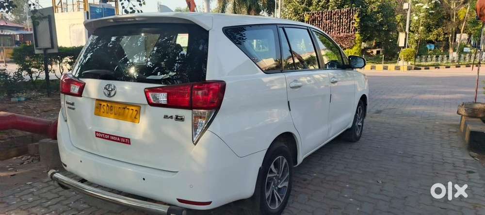 Toyota Innova Crysta 2022 Diesel Well Maintained