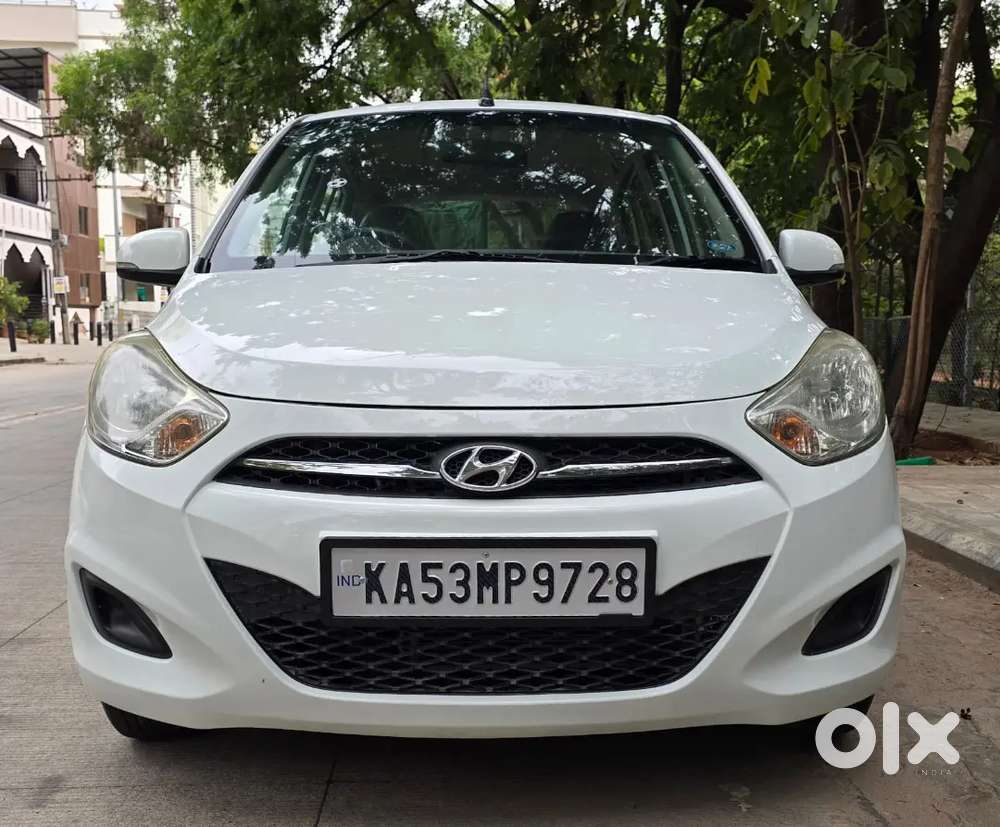 Hyundai I10 Sportz 2011 It's Urgent Sell Hyundai I10 Family Uesd