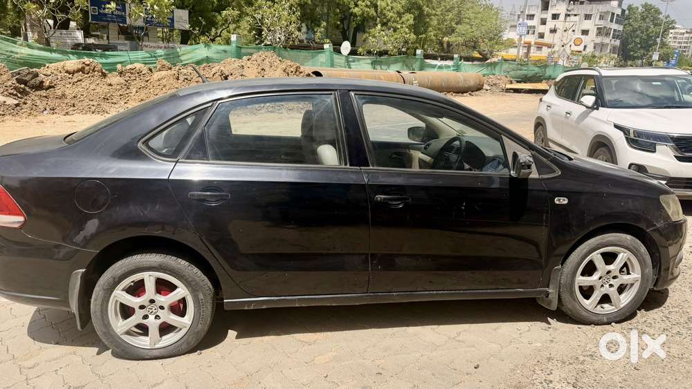 Volkswagen Vento 1.2 Tsi Highline Plus At, 2014, Petrol