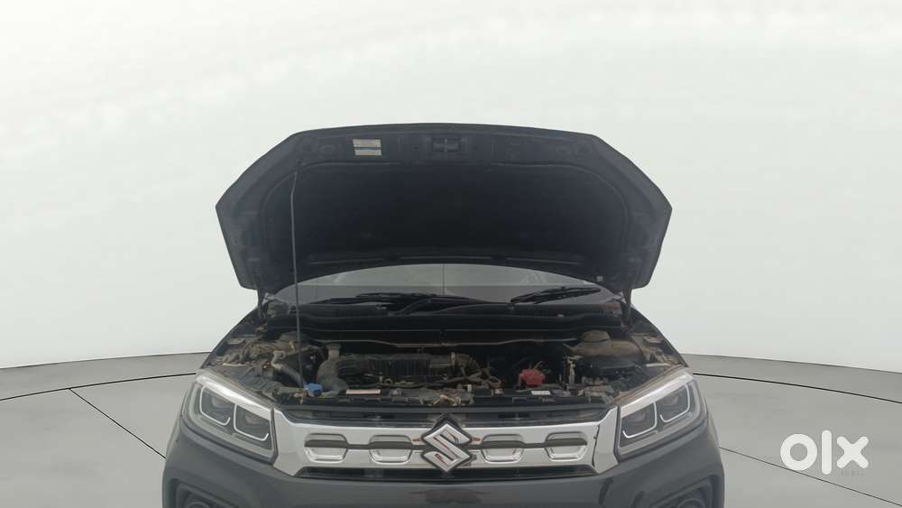 Maruti Suzuki Vitara Brezza 1.5 Vxi At, 2021, Petrol