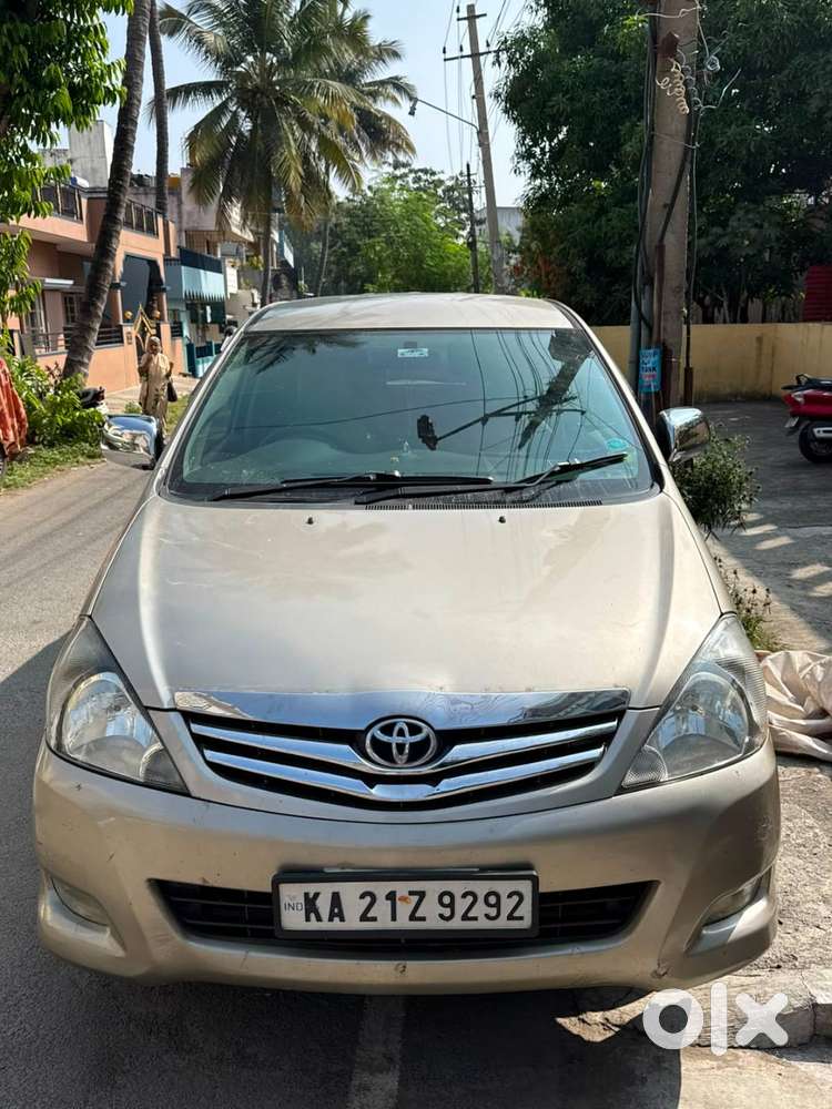 Toyota Innova 2010 Diesel 132000 Km Driven Well Maintained