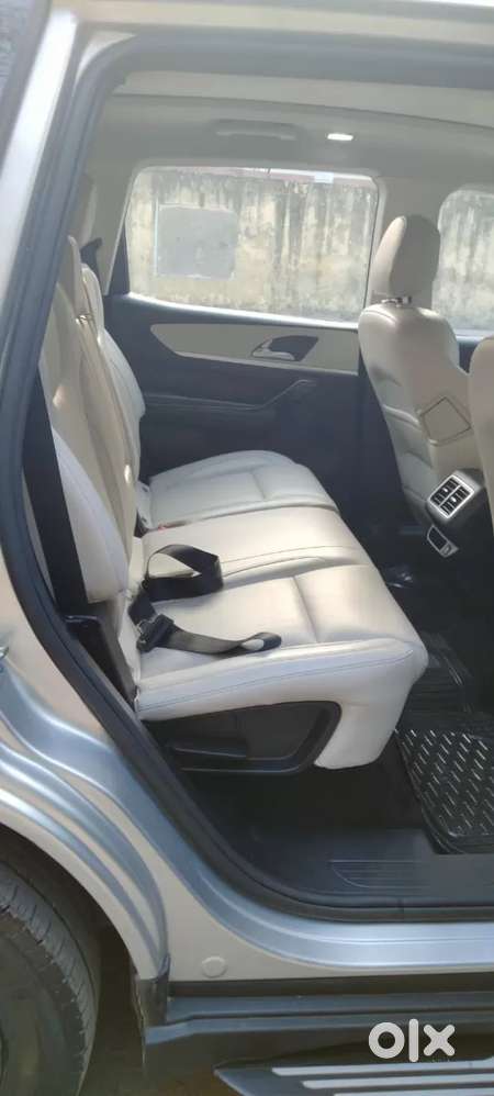Mahindra Xuv700 2.2 Ax 7 Diesel At Str Awd, 2022, Diesel