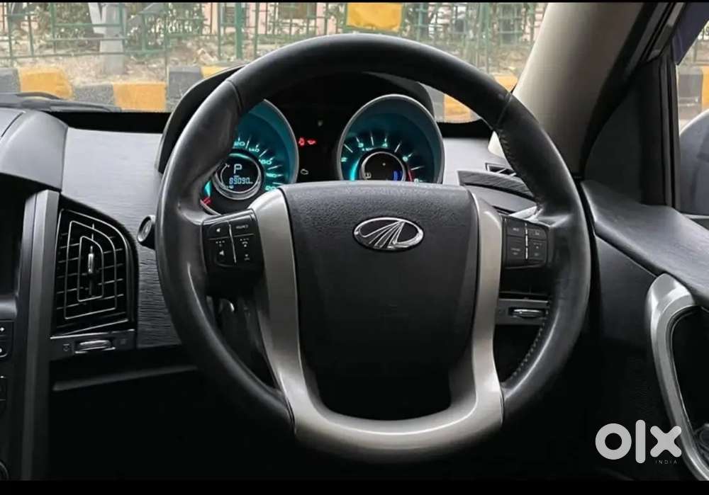 Mahindra Xuv500 2.2 W10 2017