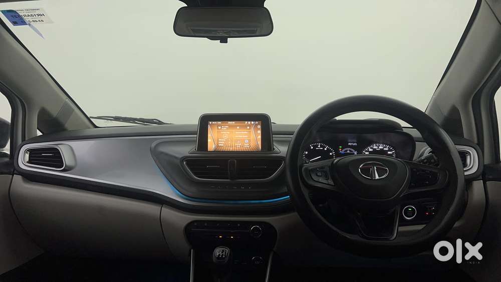 Tata Altroz Xz, 2023, Cng & Hybrids