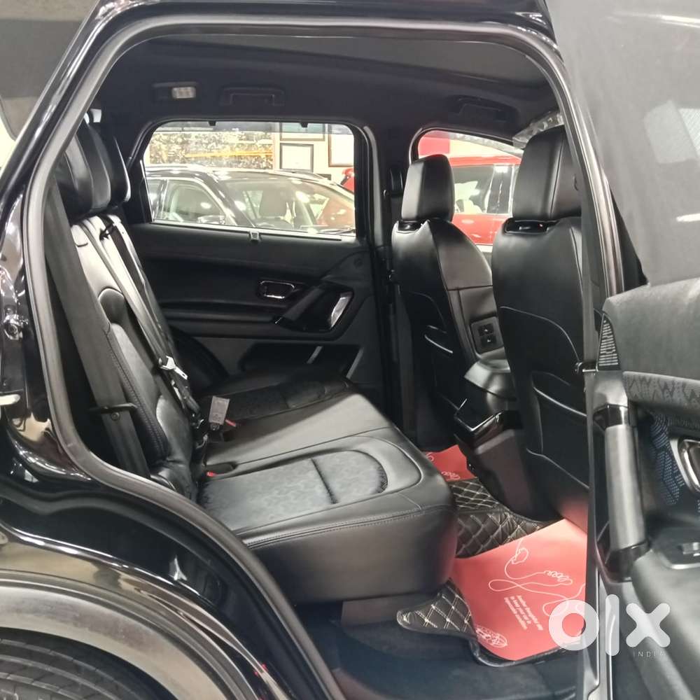 Tata Safari Adventure Plus Dark Edition At, 2024, Diesel