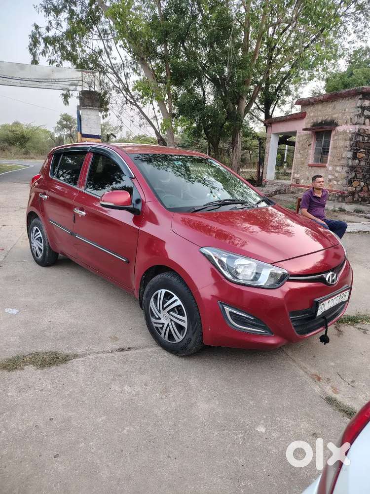 Hyundai  I20 2014 Diesel 72000 Km Driven, Very Nice Govt Employee Car