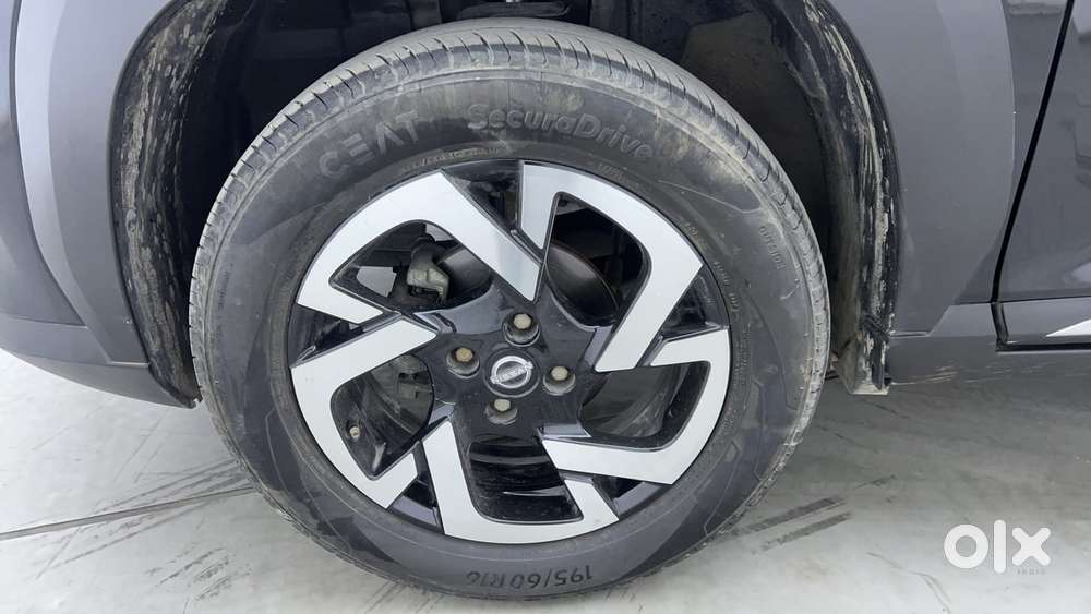 Nissan Magnite 1.0 Xv, 2024, Petrol