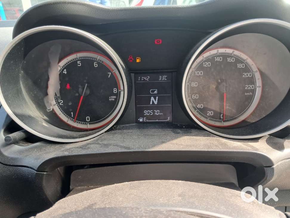 Maruti Suzuki Swift Amt Zxi, 2022, Petrol