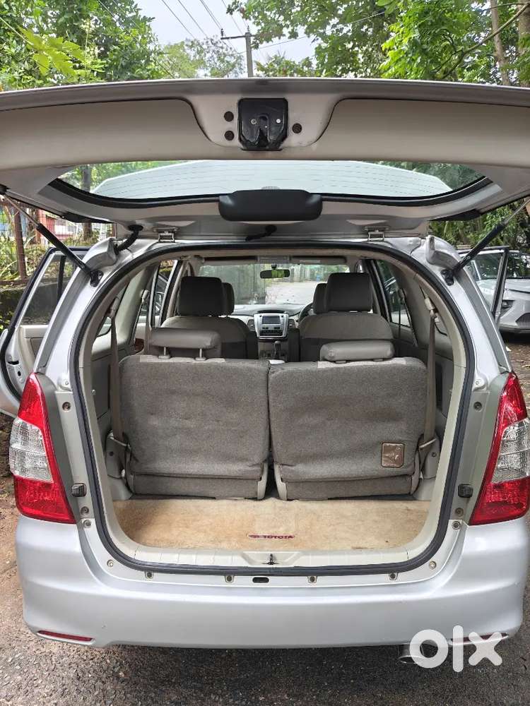 Toyota Innova (v) 2013