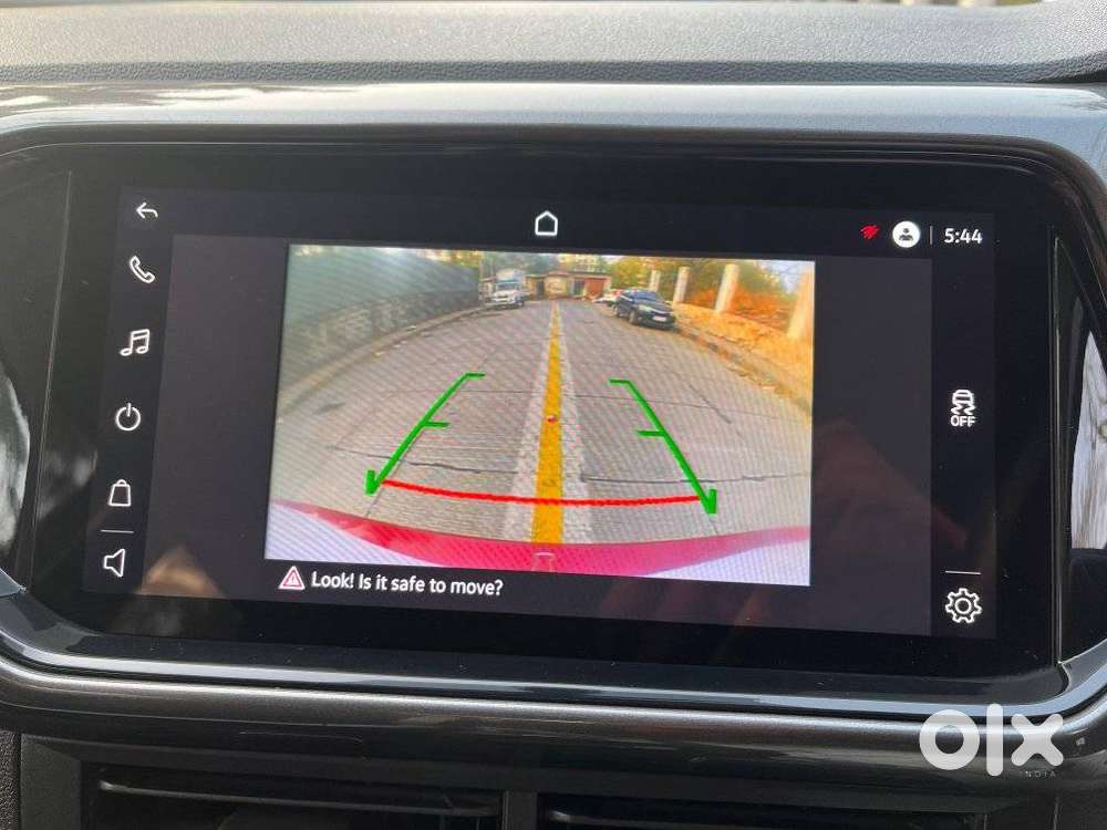 Volkswagen Taigun 1.0 Tsi Topline At, 2023, Petrol