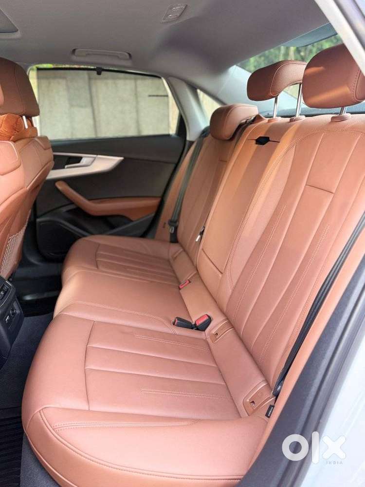 Audi A4 2.0 Premium Plus 40 Tfsi, 2024, Petrol