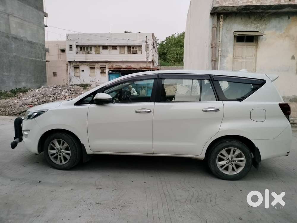 Toyota Innova Crysta 2017 Diesel Manual