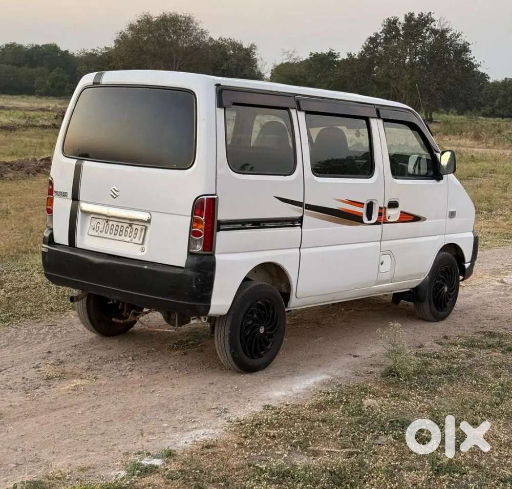Maruti Suzuki Eeco 2016 Petrol 121000 Km Driven
