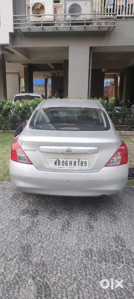 Nissan Sunny Petrol Manual 2011 Variant