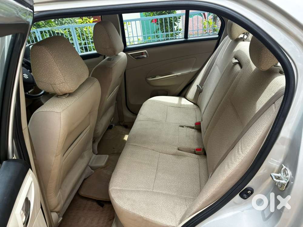 Maruti Suzuki Dzire 1.2 Vxi 2013