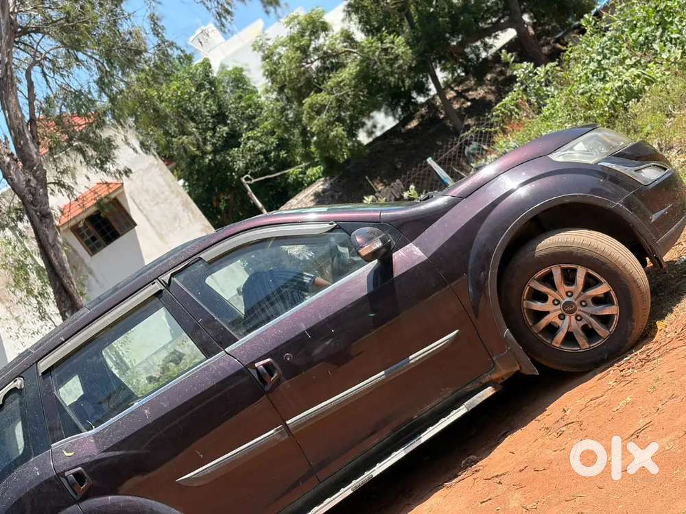 Mahindra Xuv500 2.2 W10 2015 Diesel Car