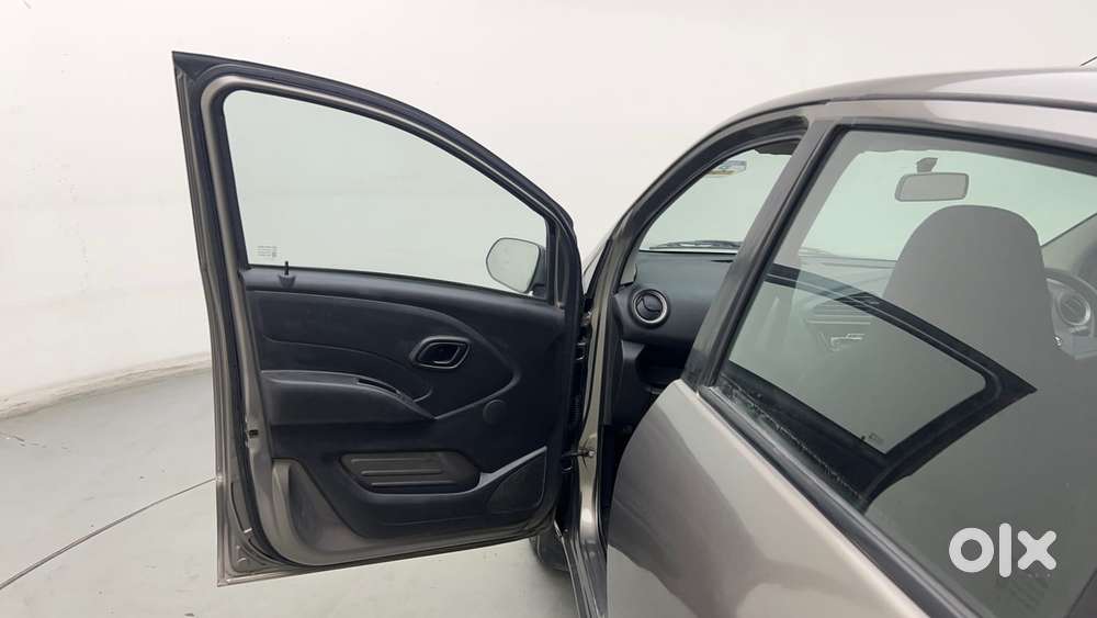Datsun Redigo T Option, 2017, Petrol