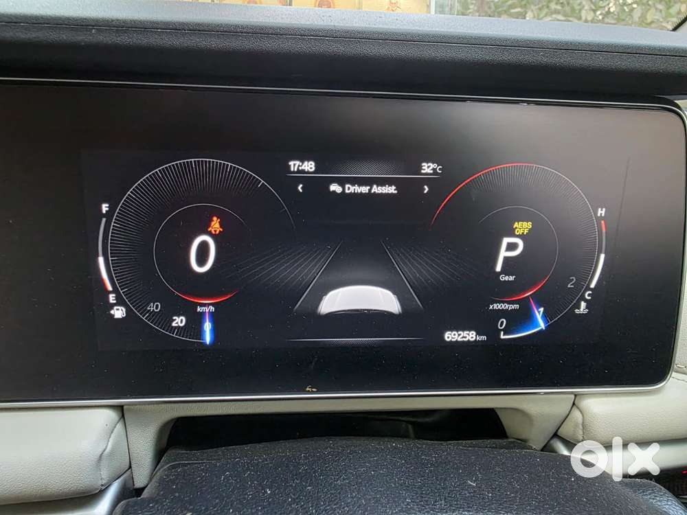 Mahindra Xuv700 2.2 Ax 7 Diesel At Luxury Pack Str Awd, 2022, Diesel