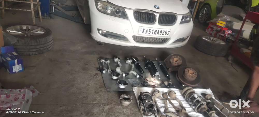 Bmw 3 Series 2011, Luxury Line