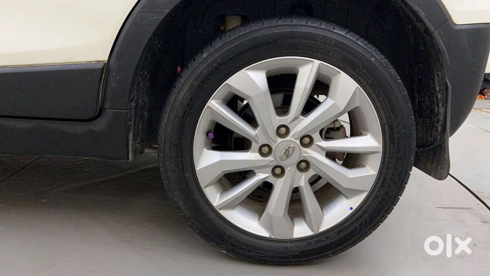 Mahindra Xuv300 W8 Amt Optional Diesel, 2021, Petrol