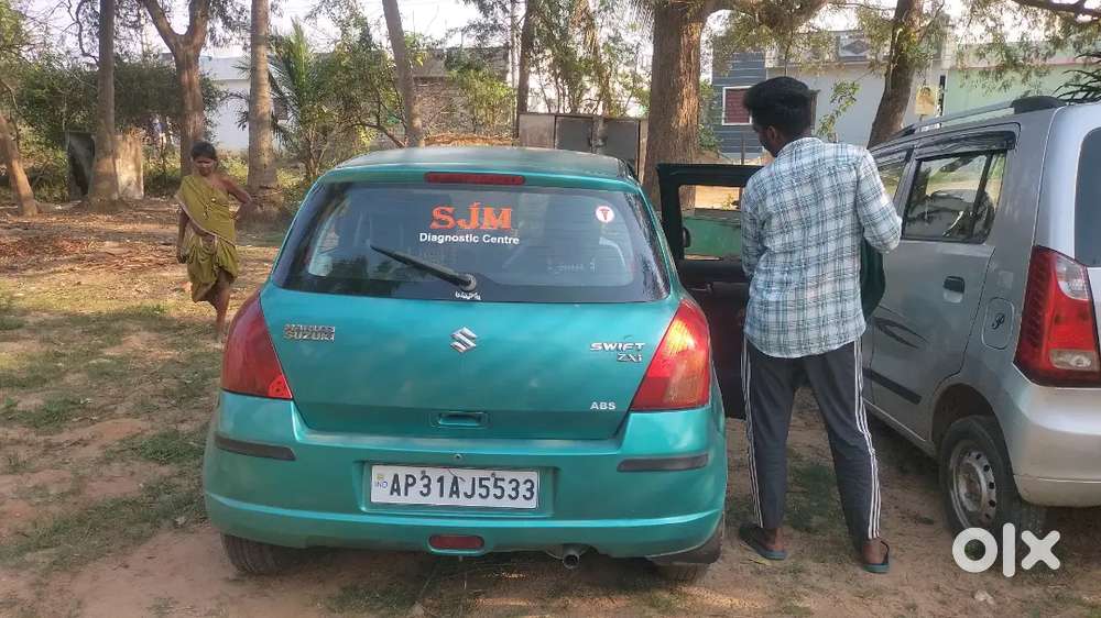 Maruti Suzuki Swift 2005 Petrol