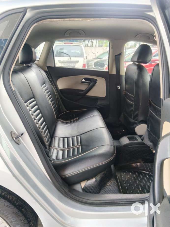 Volkswagen Polo Petrol Highline 1.6l, 2013, Petrol
