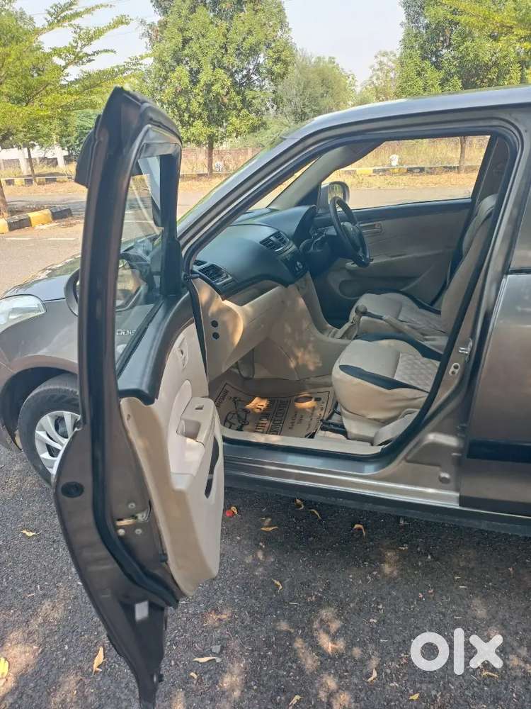 Maruti Suzuki Swift Dzire 2017 Diesel 75000 Km Driven