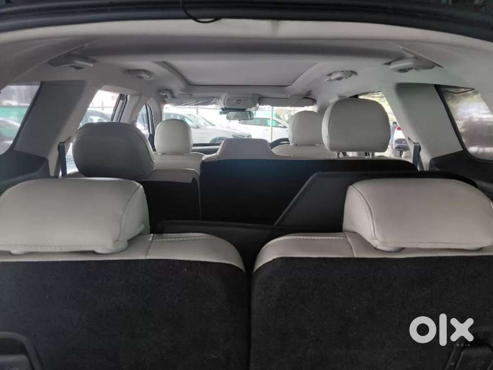 Mahindra Xuv700 2.2 Ax 7 Diesel At Luxury Pack Str Awd, 2022, Diesel