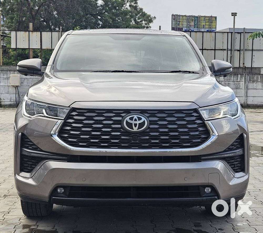Toyota Innova Hycross 2.0 Zx (o) Hybrid 7 Str, 2023, Petrol
