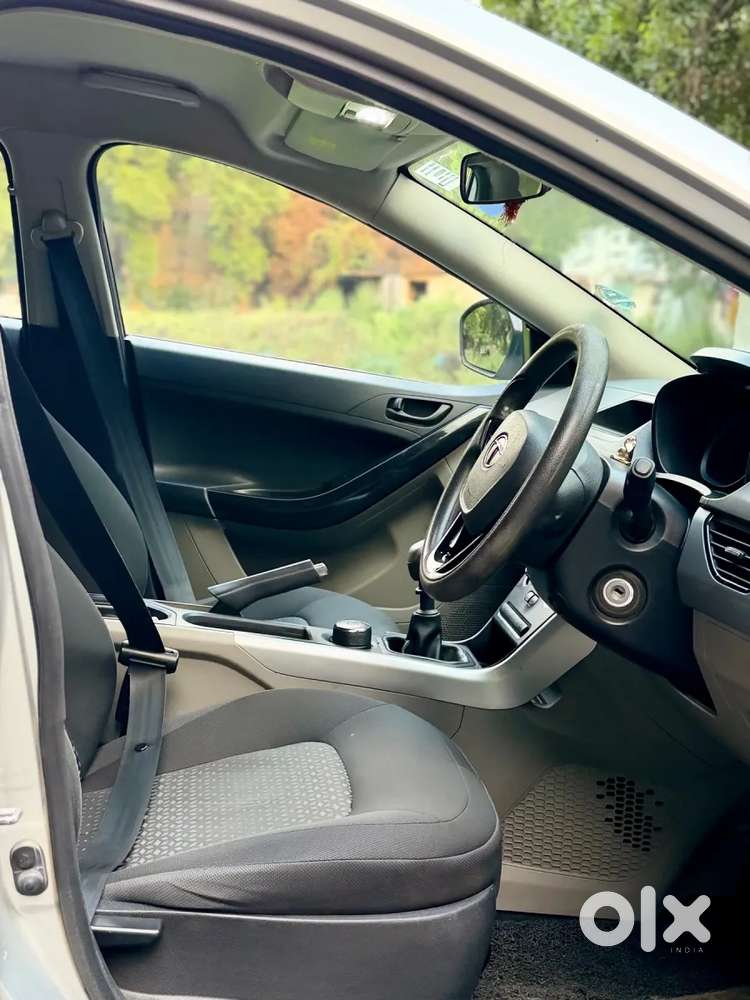 Tata Nexon 1.2 Revotron Xt, 2019, Petrol