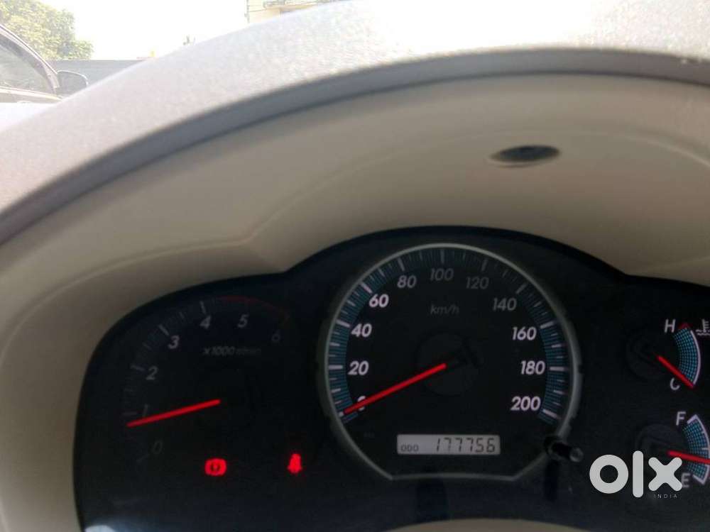 Toyota Innova 2.5 Z Diesel 7 Seater, 2012, Diesel
